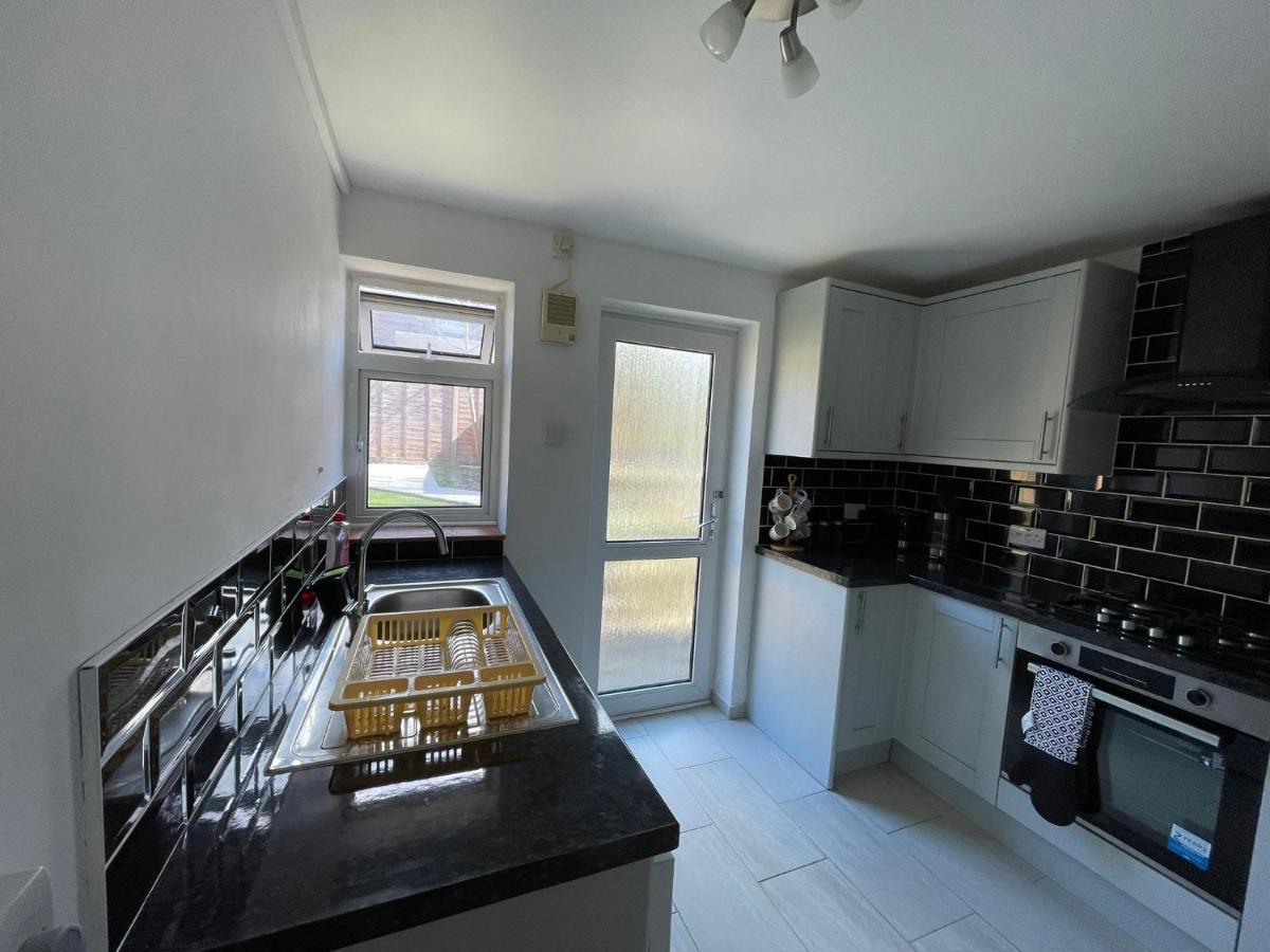 Lovely 2 Bedroom Apartment With A Garden Royal Tunbridge Wells Exterior photo