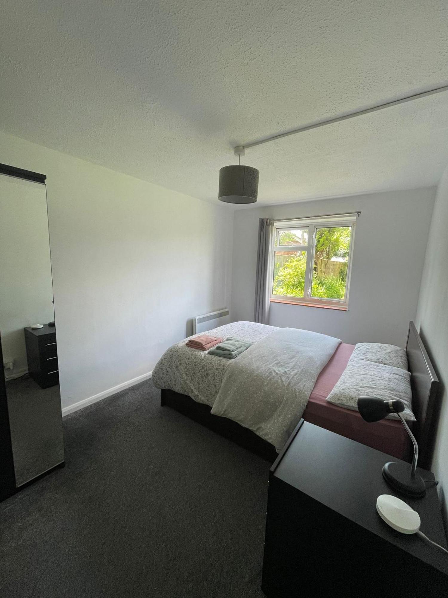 Lovely 2 Bedroom Apartment With A Garden Royal Tunbridge Wells Exterior photo